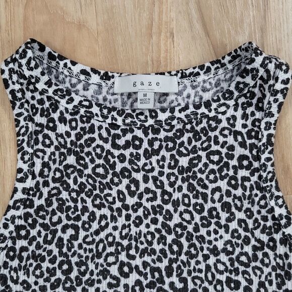 🔹️Gaze Black & Gray Leopard Print Racerback Crop Tanktop Medium - Picture 3 of 7